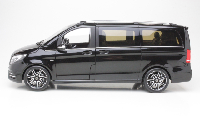 Mercedes V-Class AMG-Line 2017, black
