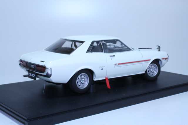 Toyota Celica 1600GT (TA22) 1973, valkoinen
