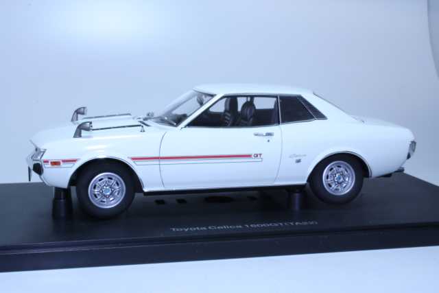 Toyota Celica 1600GT (TA22) 1973, valkoinen