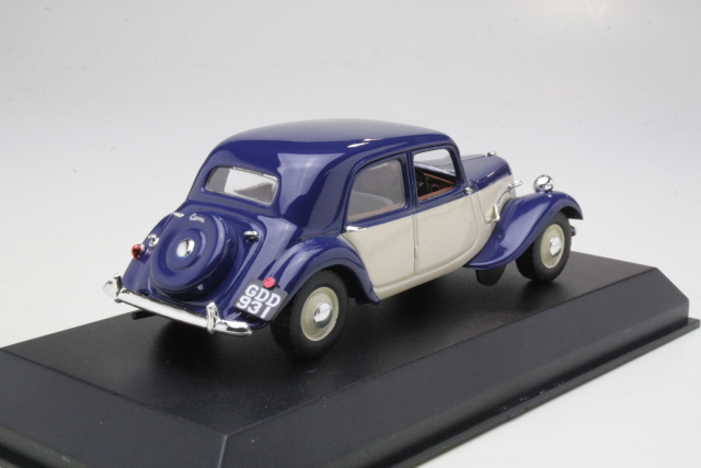 Citroen Light 15 1949, blue/cream - Click Image to Close