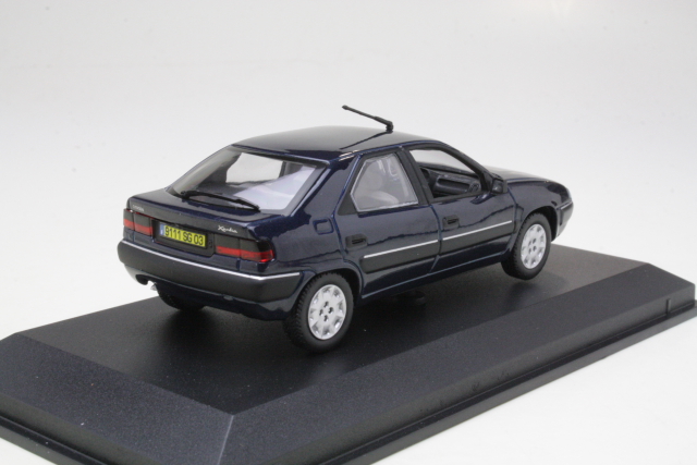 Citroen Xantia 1993, sininen