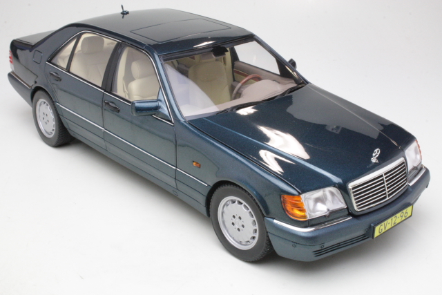 Mercedes S600 1997, vihreä