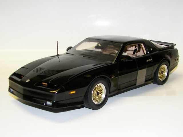Pontiac Trans Am GTA 1989, musta