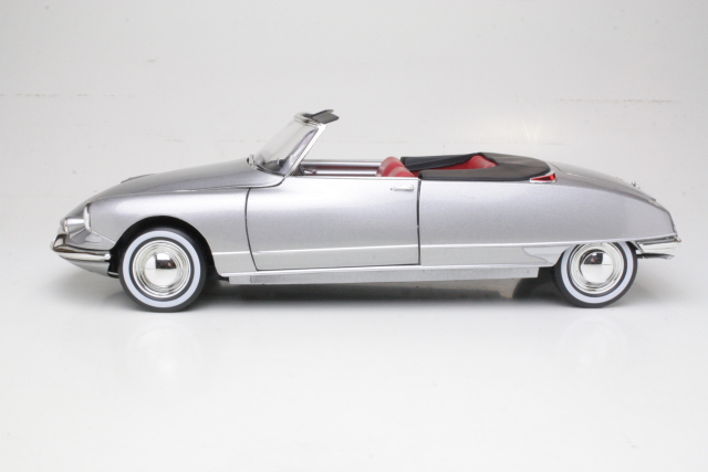 Citroen DS19 Cabriolet 1961, grey - Click Image to Close