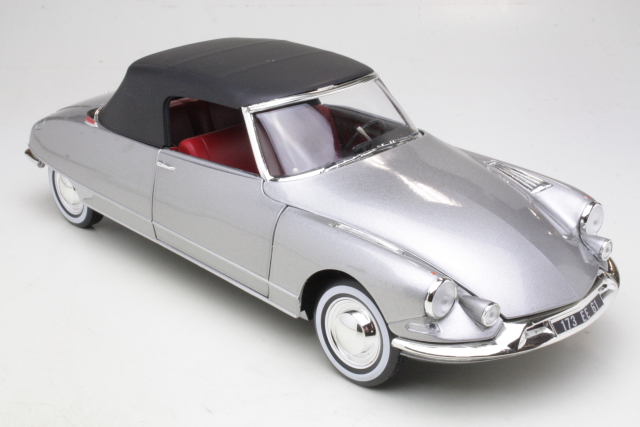 Citroen DS19 Cabriolet 1961, harmaa