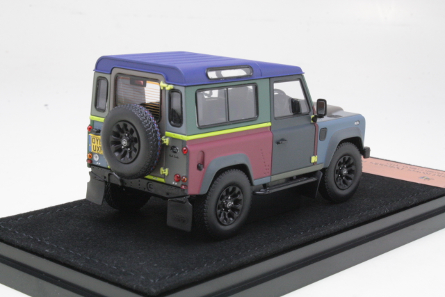 Land Rover Defender 90 Paul Smith Edition 2015 - Sulje napsauttamalla kuva