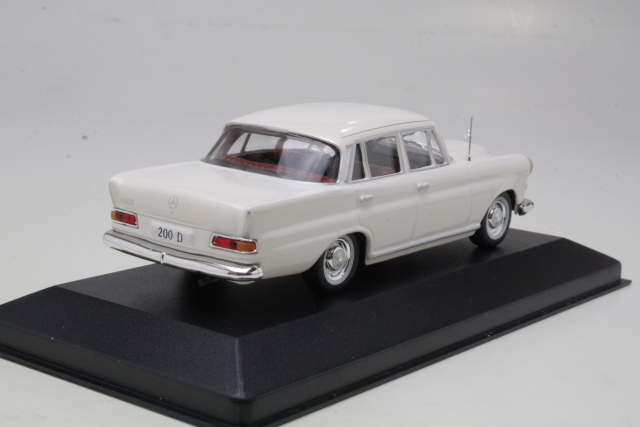 Mercedes 200D (w110) 1965, valkoinen