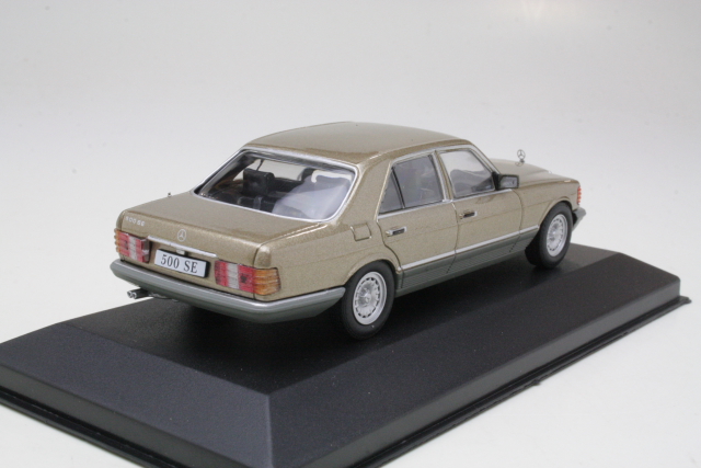 Mercedes 500SE 1979, ruskea