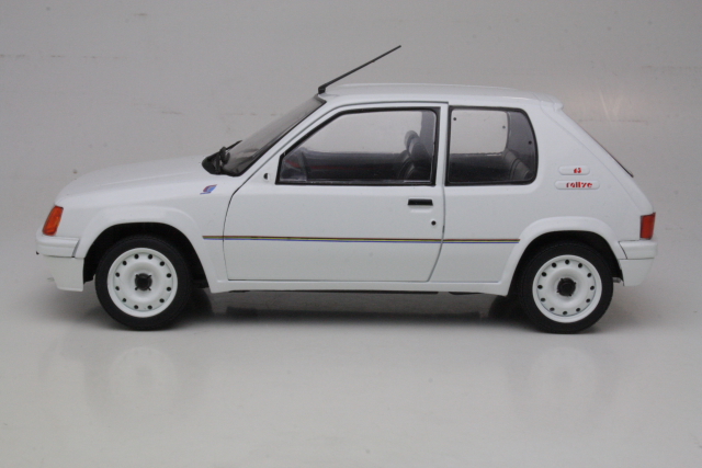Peugeot 205 Rally 1.3 1988, white
