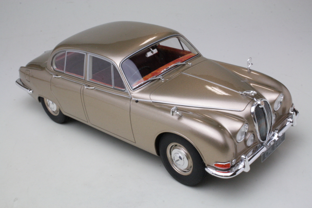 Jaguar S-Type 1965, kulta