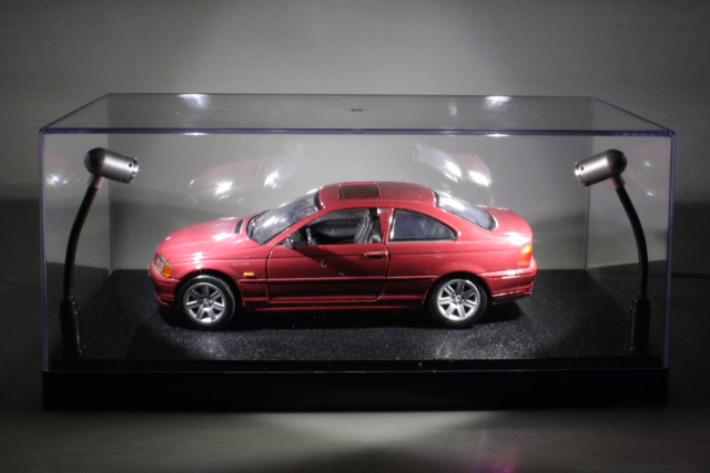 Plastic Showcase 1:43 with LED-lights