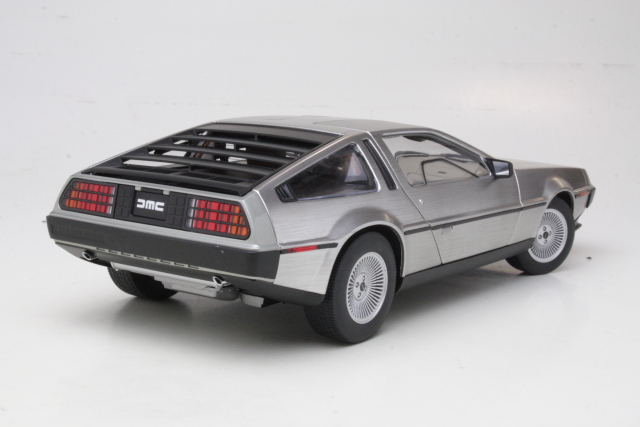 De Lorean DMC-12 1981, ruostumaton teräs