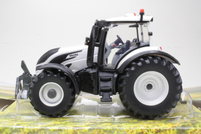 Valtra TZ54V, white - Click Image to Close