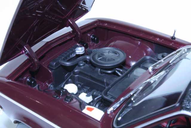 Opel Manta A Berlinetta, tummanpunainen
