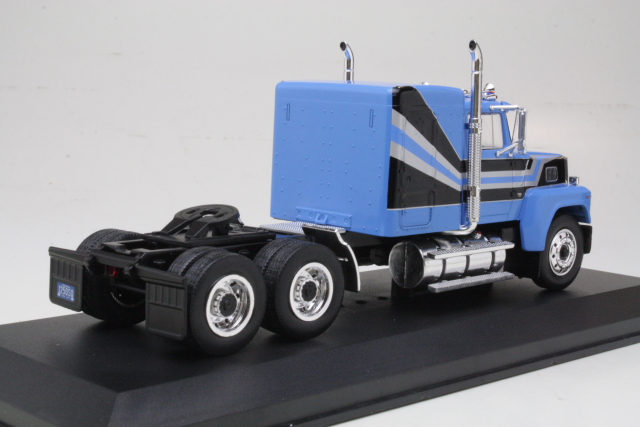 Ford LTL-9000 1978, sininen