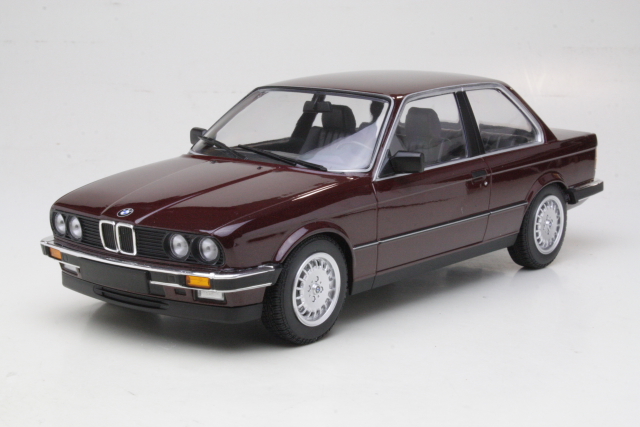 BMW 323i (e30) 1982, tummanpunainen - Sulje napsauttamalla kuva