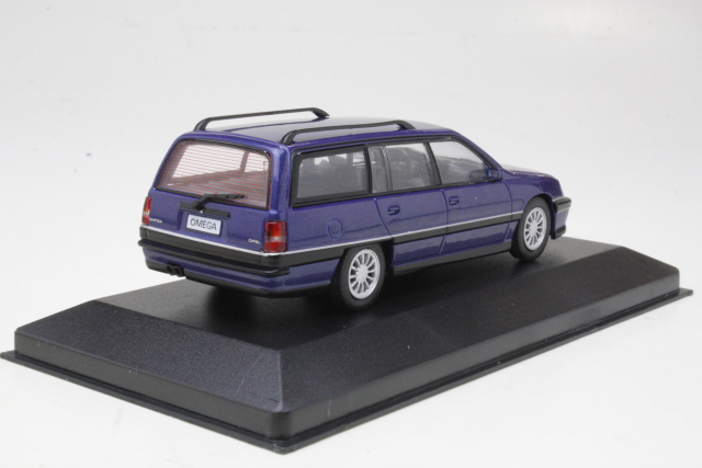 Opel Omega A2 Caravan 1990, blue