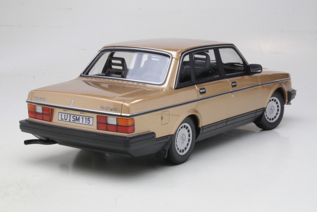 Volvo 240GL 1986, kulta