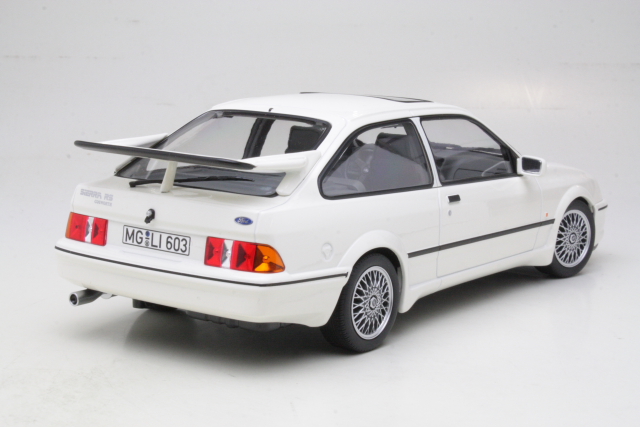 Ford Sierra RS Cosworth 1986, valkoinen - Sulje napsauttamalla kuva