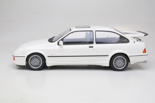 Ford Sierra RS Cosworth 1986, valkoinen