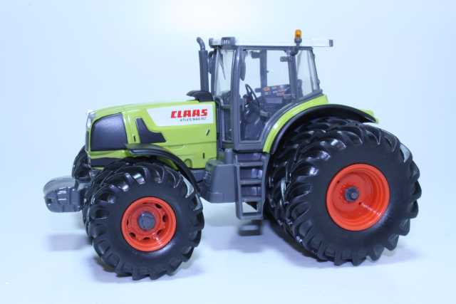 Claas Altes 946 RZ, 8 wheels