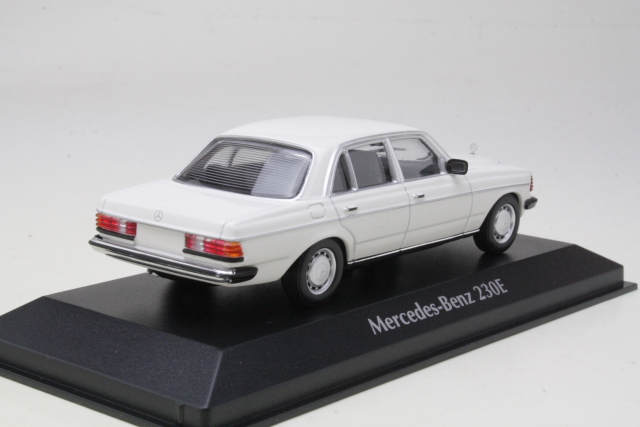 Mercedes 230E (w123) 1982, valkoinen