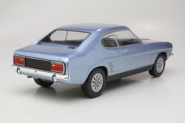 Ford Capri Mk1 1600XL 1973, vaaleansininen