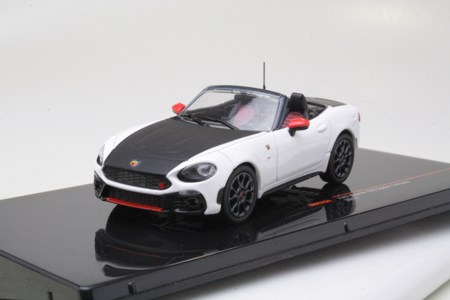 Fiat Abarth 124 Spider Turismo, valkoinen