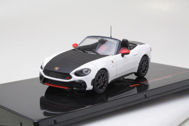 Fiat Abarth 124 Spider Turismo, valkoinen - Sulje napsauttamalla kuva