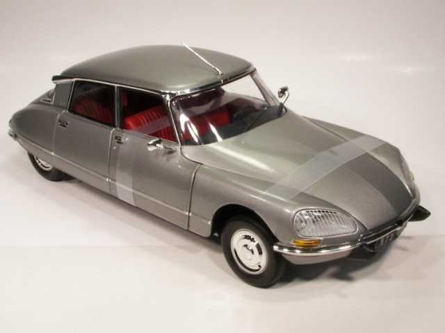Citroen DS23 Pallas 1972, harmaa