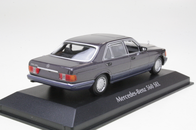 Mercedes 560 SEL 1990, harmaa