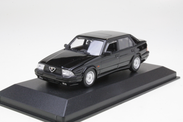 Alfa Romeo 75 V6 America 1987, black