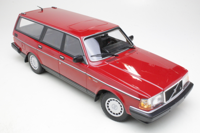 Volvo 240GL Break 1986, red - Click Image to Close