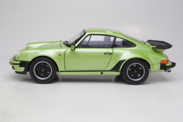 Porsche 911 (930) Turbo 3.3L 1978, green