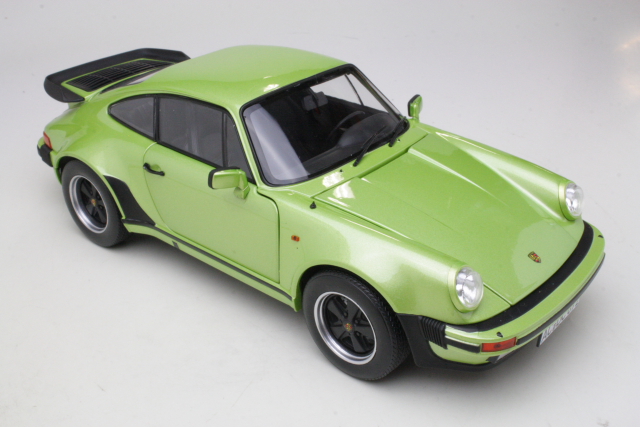 Porsche 911 (930) Turbo 3.3L 1978, green - Click Image to Close