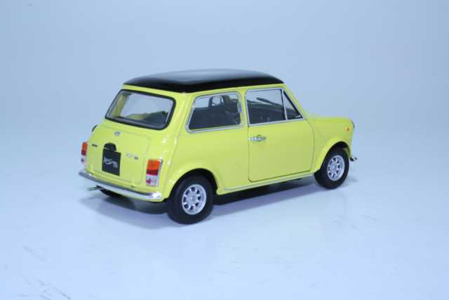 Mini Cooper 1300, yellow