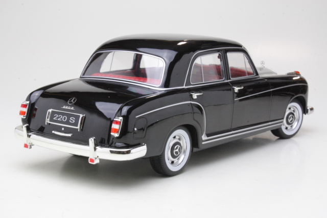 Mercedes 220S Limousine 1954, musta