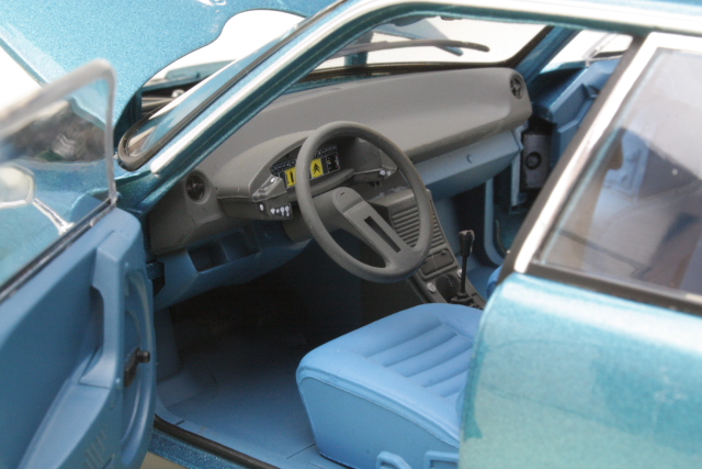 Citroen CX 2000 1974, sininen - Sulje napsauttamalla kuva