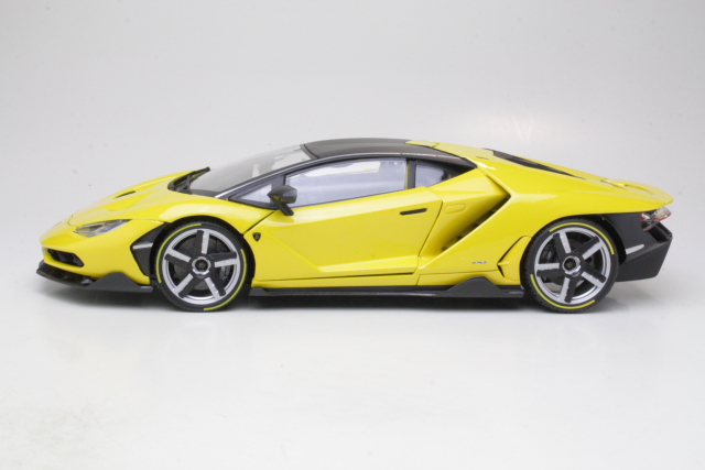 Lamborghini Centenario LP770-4 2016, keltainen - Sulje napsauttamalla kuva