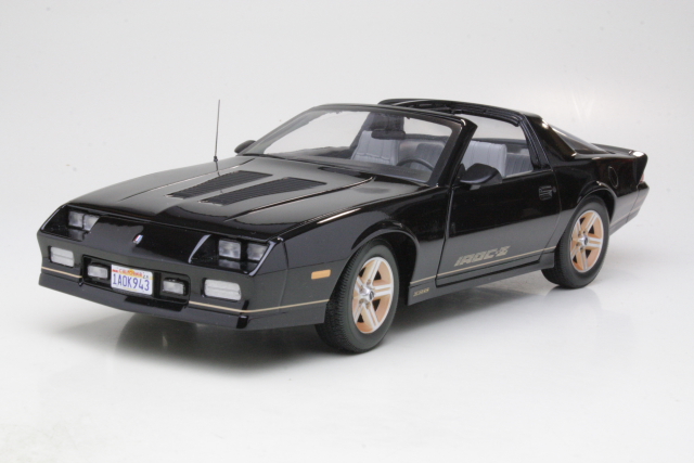 Chevrolet Camaro IROC-Z 1985, musta