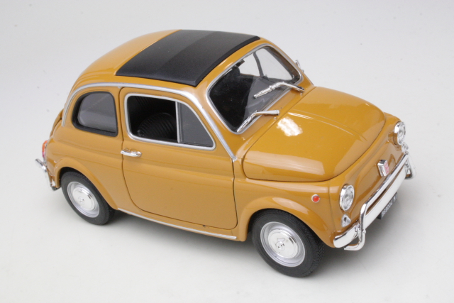 Fiat 500L 1967, orange - Click Image to Close