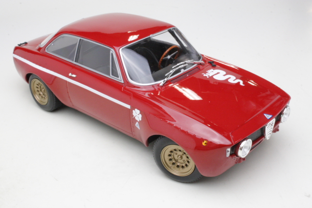Alfa Romeo GTA 1300 Junior 1971, red - Click Image to Close