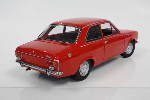 Ford Escort Mk1 1970, punainen - Sulje napsauttamalla kuva