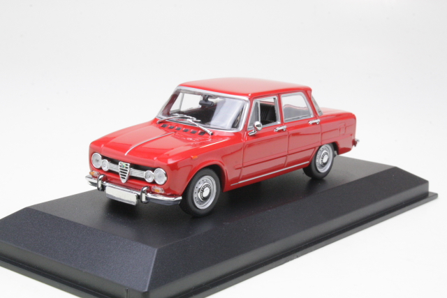 Alfa Romeo Giulia 1600 1970, red