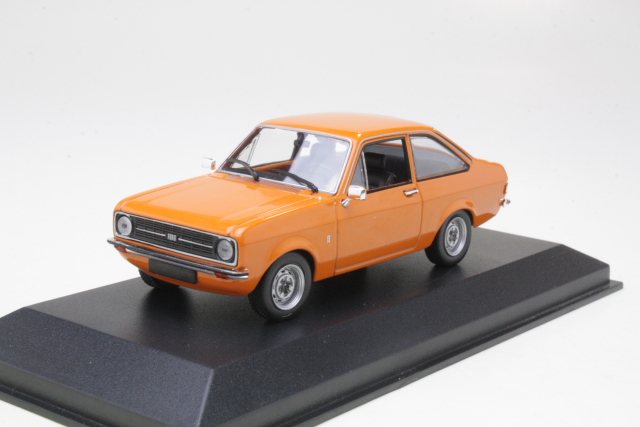 Ford Escort Mk2 1975, oranssi