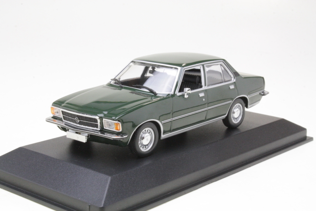 Opel Rekord D 1975, tummanvihreä