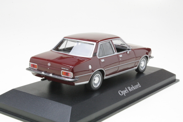 Opel Rekord D 1975, dark red