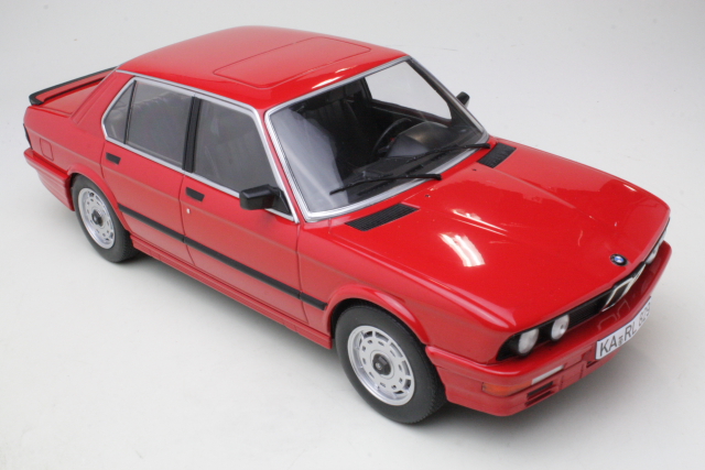 BMW M535i 1986, red