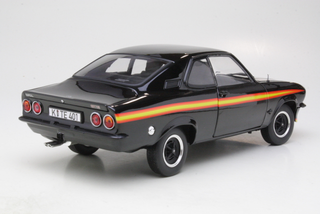 Opel Manta A GT/E 1975, musta "Black Magic" - Sulje napsauttamalla kuva