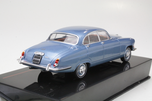 Jaguar Mk10 1961, vaaleansininen